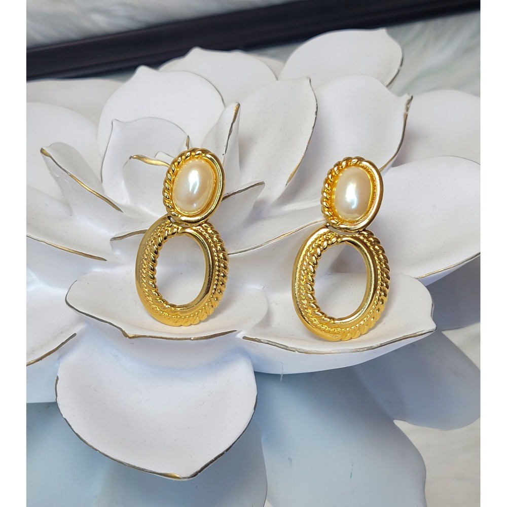 Vintage Richelieu Gold Tone Dangle Earrings White Oval Simulated Pearl Signed